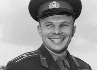 «Скорее включай радио, твой Юра в космосе!»: эксперт музея Гагарина — о славе, характере и принципах первого космонавта