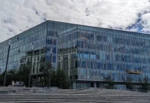 В Петербурге впервые за пять лет подешевела аренда офисов