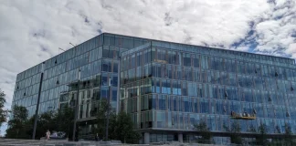 В Петербурге впервые за пять лет подешевела аренда офисов