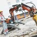 В преддверии строительного сезона в России вырос спрос на строителей и спецтехнику