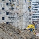 Во Владивостоке во время стройки повредили памятник «Батарея “Соболь”