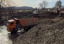 Защиту от наводнений строят в Красноармейском округе Приморья