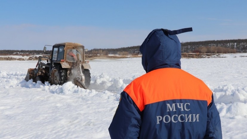 Спасатели предупредили об опасности весеннего льда