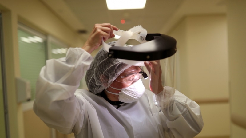 В Бразилии за сутки выявили более 28 тысяч случаев коронавируса